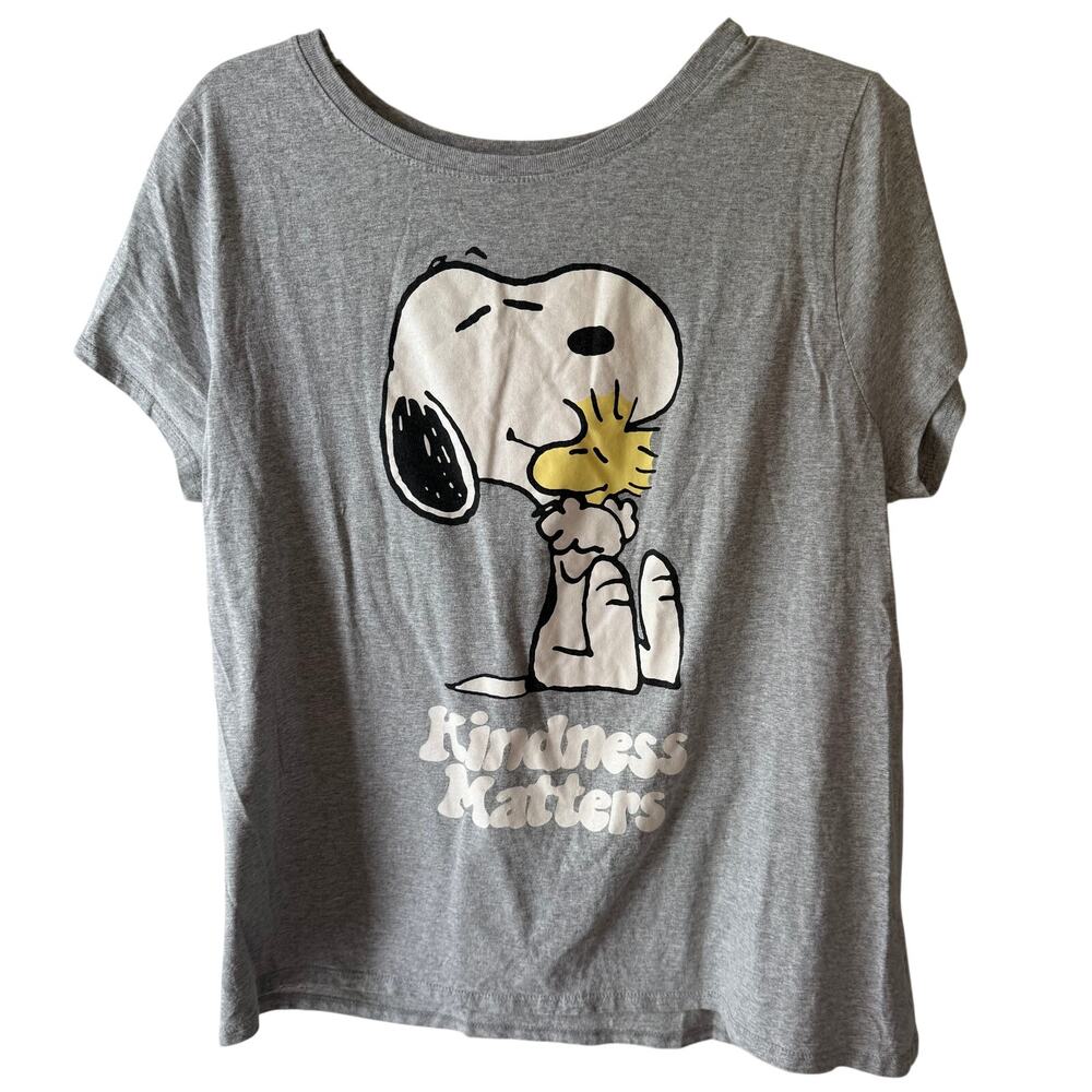 Peanuts women’s size XL Gray T-SHIRT